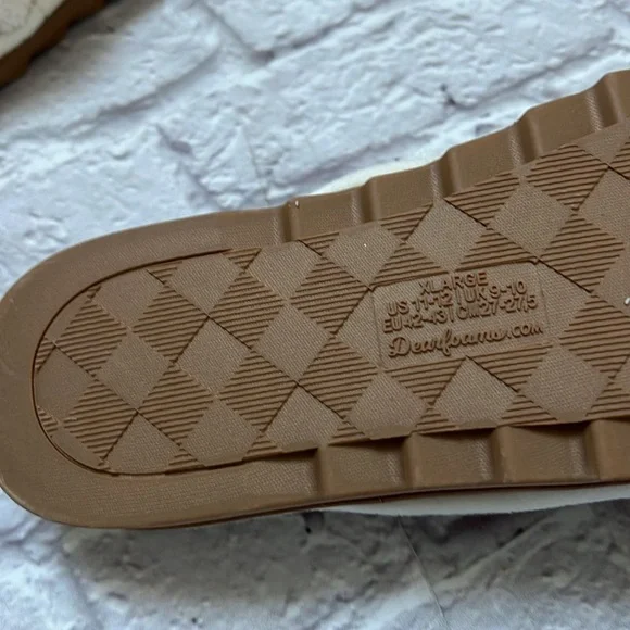 Dluxe by Dearfoams hard bottom slippers - Picture 5 of 6
